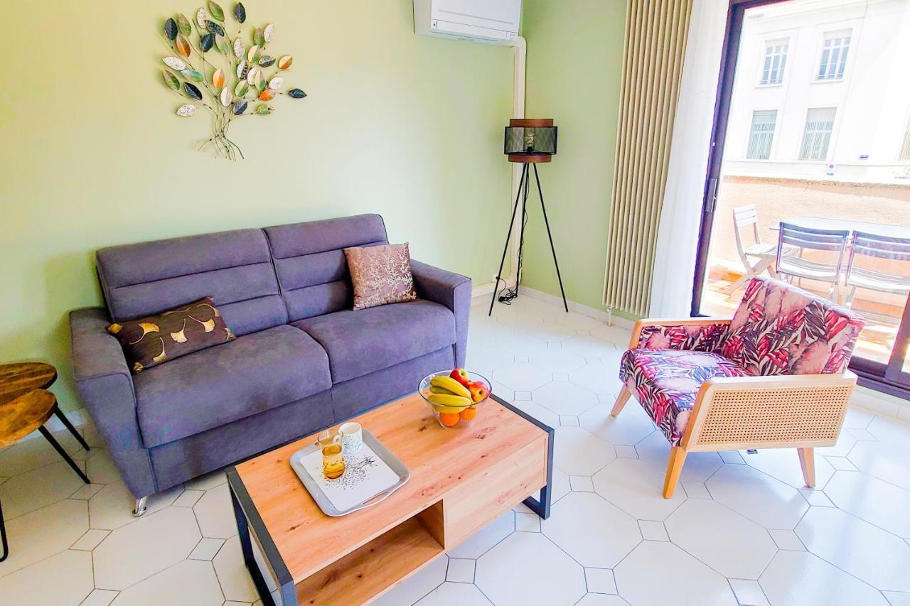 Apartament Regard Sur Les Remparts - Terrasse & Parking Awinion Zewnętrze zdjęcie
